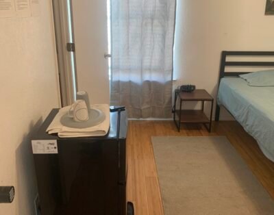 Cozy room and attached bath 03